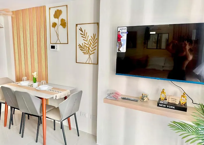 Luxury Near Naia Airport & Moa With Free Pool & Gym Apartment Manila