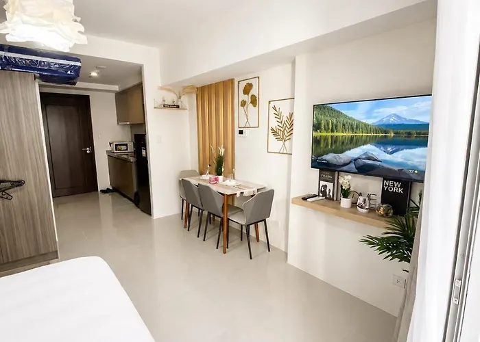 Luxury Near Naia Airport & Moa With Free Pool & Gym * Manila