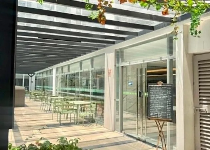 Apartment Luxury Near Naia Airport & Moa With Free Pool & Gym Manila