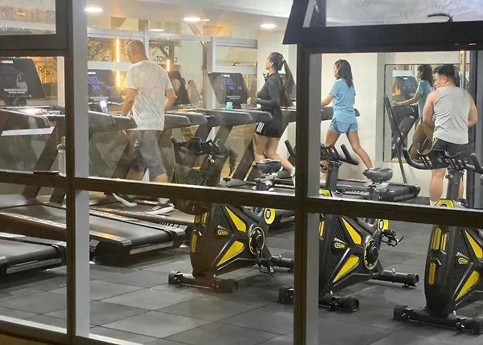 Apartment Luxury Near Naia Airport & Moa With Free Pool & Gym
