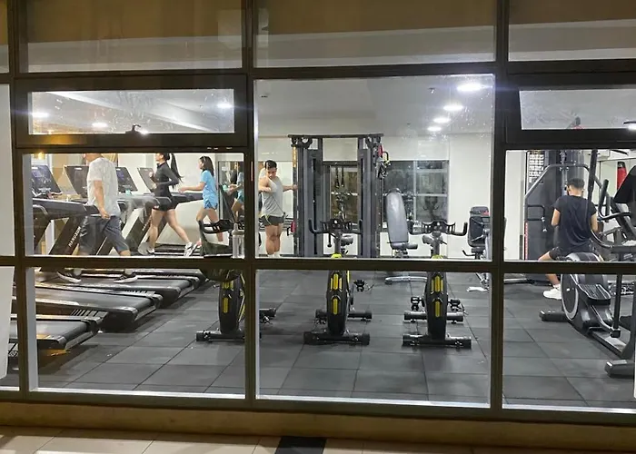 Luxury Near Naia Airport & Moa With Free Pool & Gym Apartment Manila
